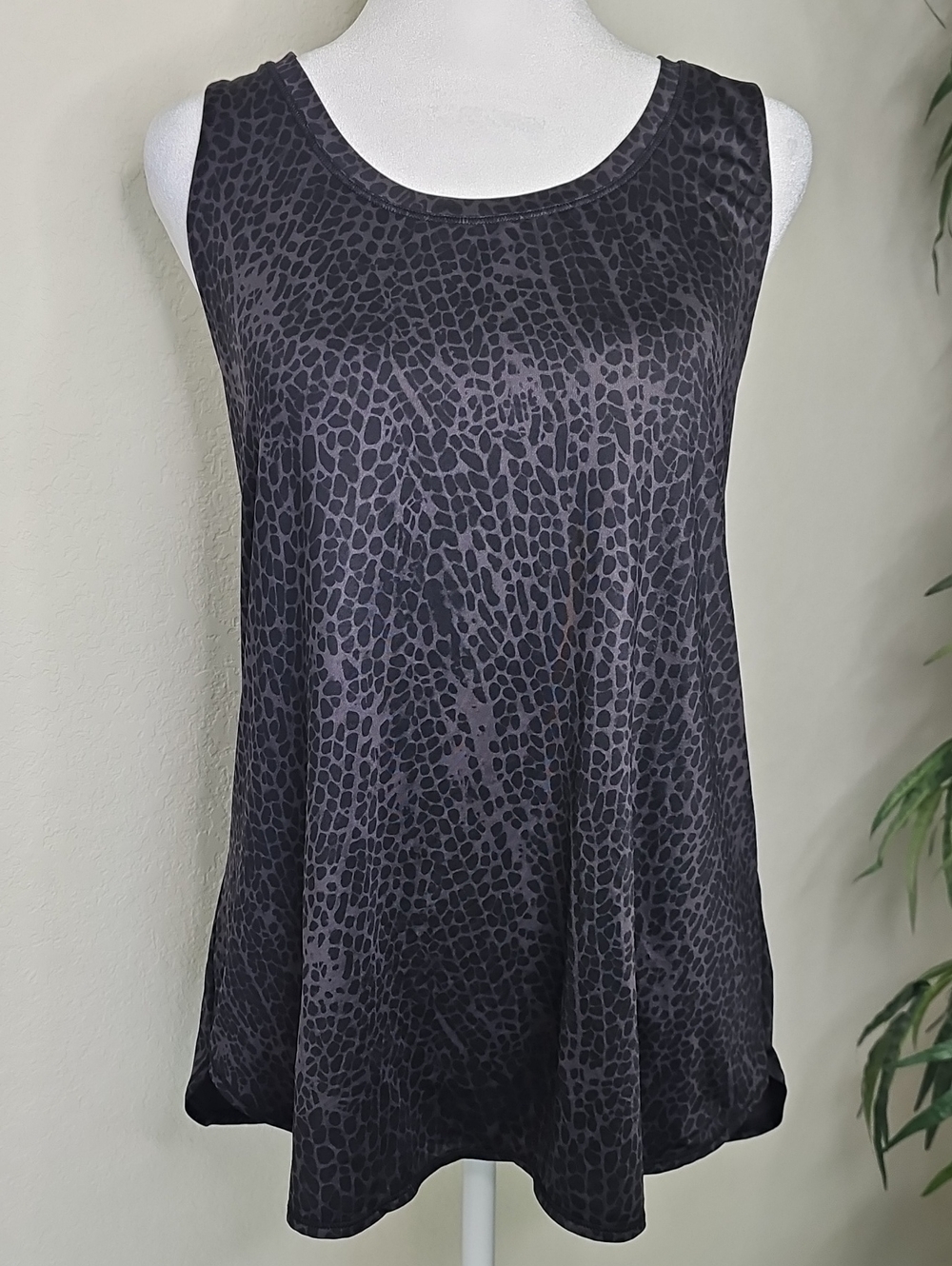 Calia by Carrie Underwood Leopard Racer Back Tank Top Sz M